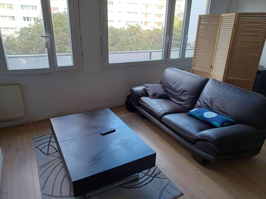 Appartement Equipe Proche Ligne 14 *