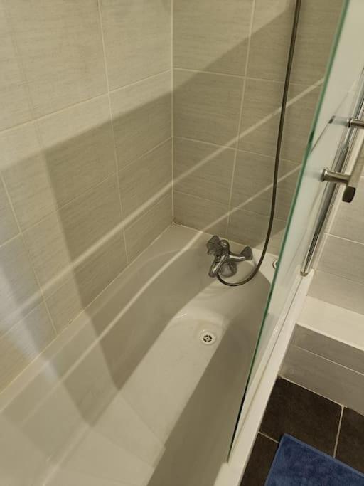 Equipe Proche Ligne 14 Appartement Parijs